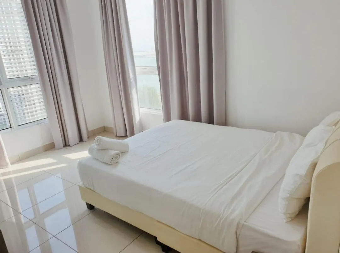 Mansion One 3 Bedroom Seaview Gurney Georgetown 1-13Pax 0*, George Town Malaysia