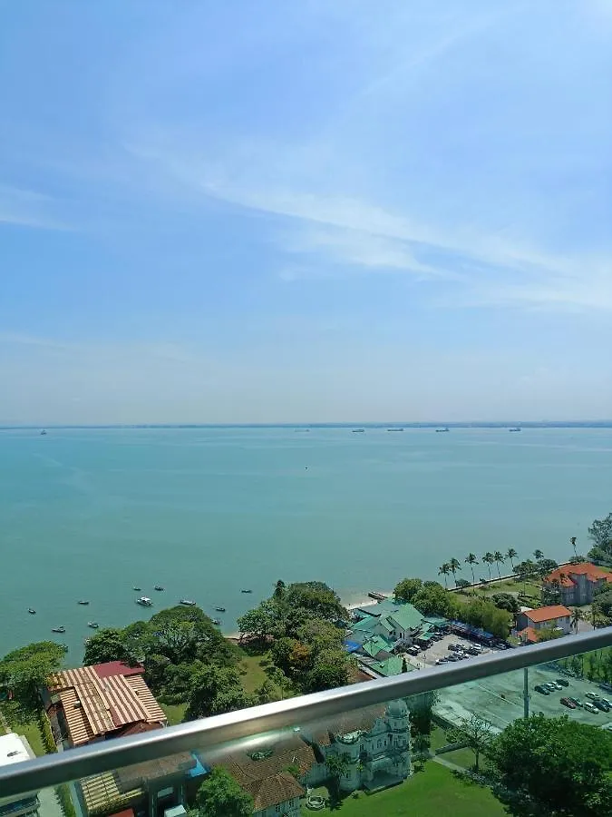 Mansion One 3 Bedroom Seaview Gurney Georgetown 1-13Pax contacts